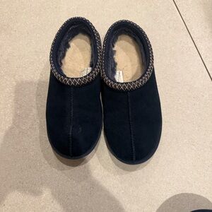 UGG Kids Slippers in Navy and Cream